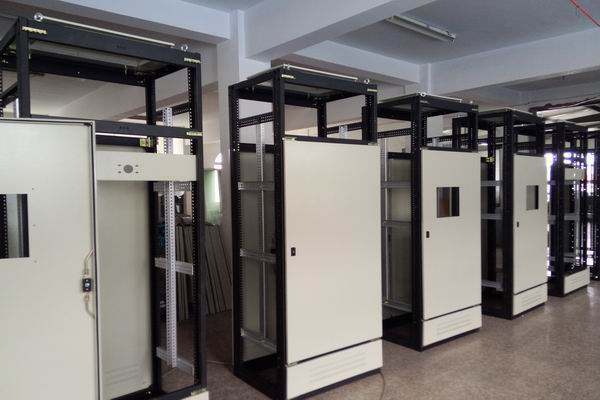 轮台配电柜-3683厂家配电柜检修需要注意的